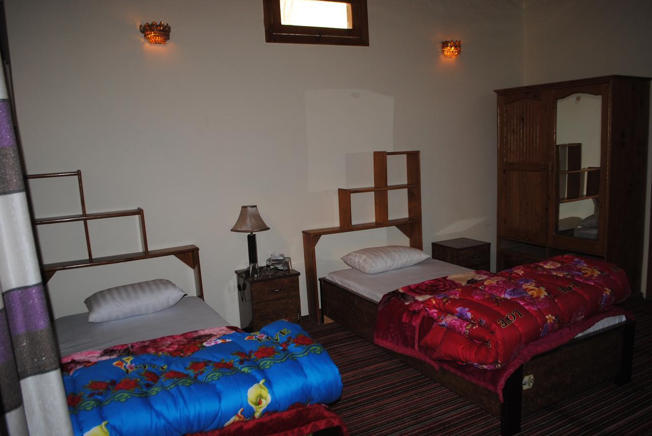 Cozy Lodge Gilgit Exteriör bild